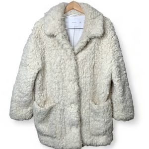 ARITZIA TALULA Faux Chunky Sherpa Borg Coat